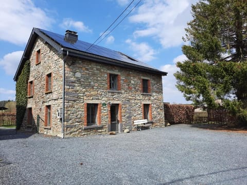 Les 12 bois du cerf Apartment in Manhay