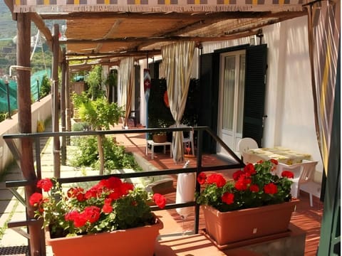 Eden Holiday Apartment Hotel in Minori