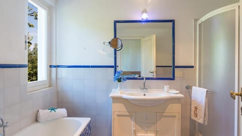 VILLA LA MERIDIANA 8&1, Emma Villas Villa in Emilia-Romagna