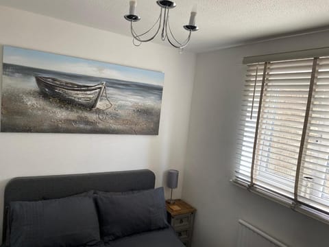 Riverside Park Ground Floor Apartment - St Neots Apartment in Huntingdonshire District