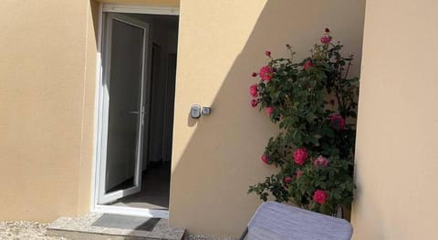 Gîtes Violettes et Amandier Vacation rental in Provence-Alpes-Côte d'Azur