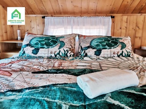 Tiny house on Koh Lanta only 2 minutes walk to the beach Vacation rental in Sala Dan