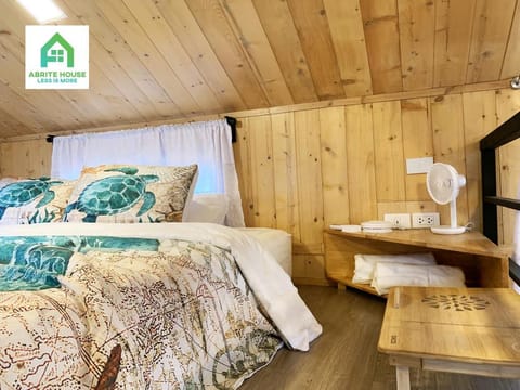 Tiny house on Koh Lanta only 2 minutes walk to the beach Vacation rental in Sala Dan