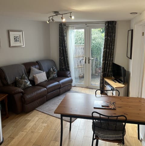 The Garden Apartment Apartment in Tontine Hill