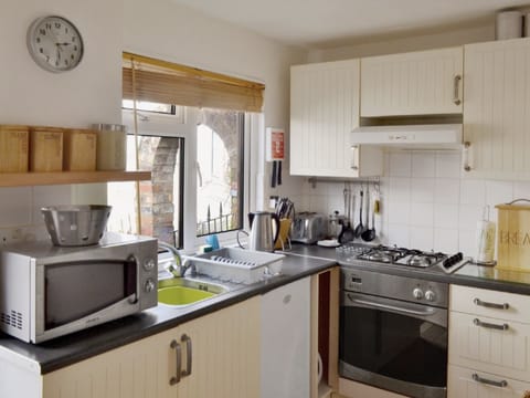 The Coracle Apartment in Tontine Hill