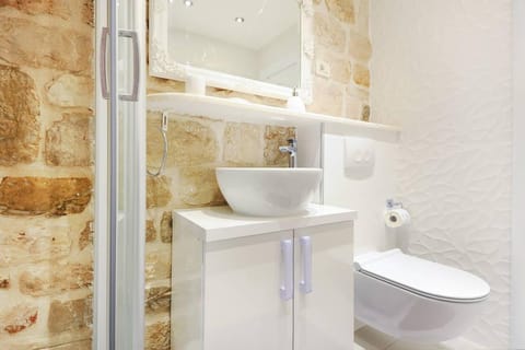 Studio Capo-Old Town-Parking Apartment in Trogir