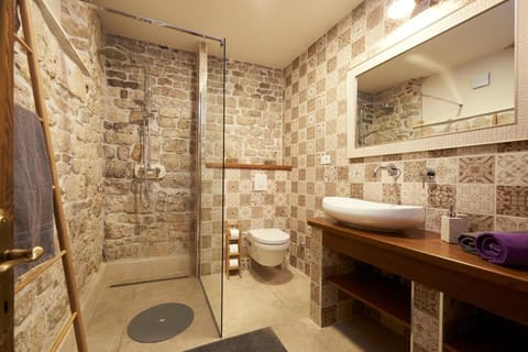 Apartment Capo Residence-Two Bedroom -Old Town- Apartment in Trogir