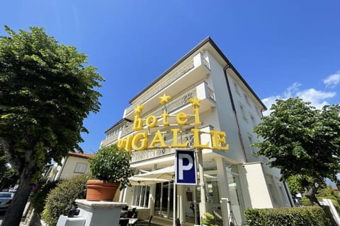 HOTEL PIGALLE Hotel in Forte dei Marmi