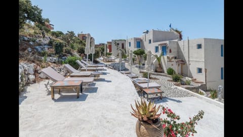 Beautiful Standard Apartment for 4 people near the Sea, with Pool, Ac and Wifi Apartment in Piskopiano