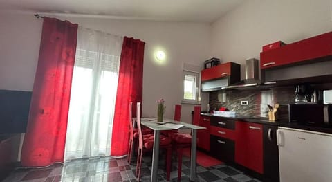 Apartmani Nada Hotel in Fažana