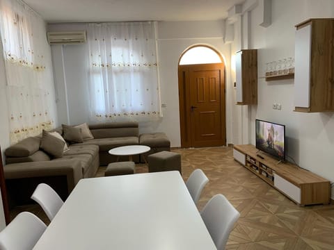 Villa Kappa + Parking Villa in Ksamil