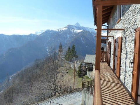 Appartamento a Elva, perla della valle Maira Apartment in Piedmont