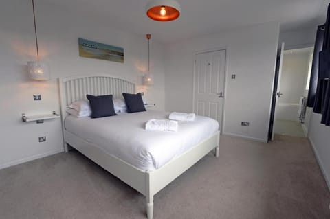 Am Byth - Spectacular Sea Views and Hot Tub Vacation rental in Saundersfoot