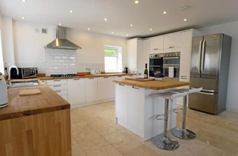 Am Byth - Spectacular Sea Views and Hot Tub Vacation rental in Saundersfoot