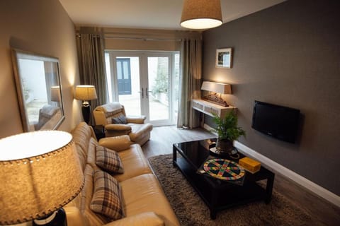 The Hawthorns - Large Luxury Cottage, Hot Tub, Sea Views Vacation rental in Saundersfoot