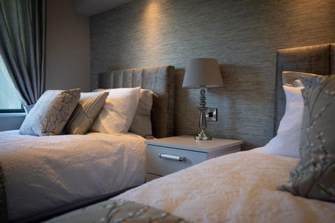 Dewin Bach - Luxury Lodge, Hot Tub, Close to Beach Vacation rental in Saint Florence