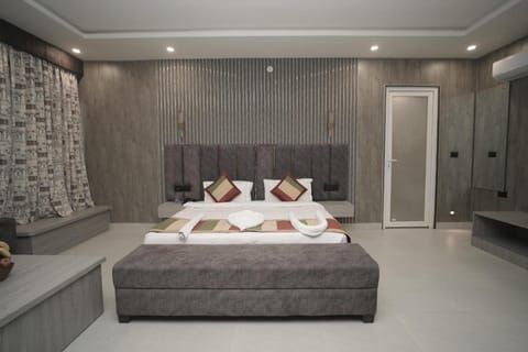 THE TRADE INTERNATIONAL Hotel in Jaipur