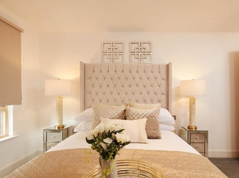 Deluxe City Centre Apt Balcony View and Free Parking Apartment in Leeds