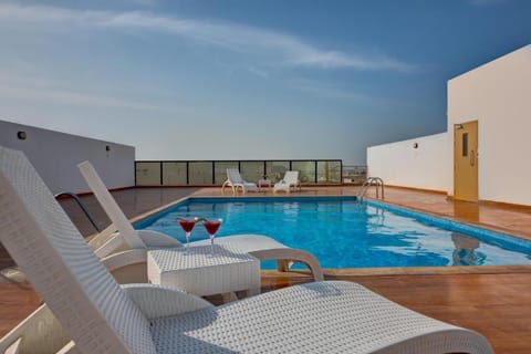 Home Away Holiday Homes Hotel in Dubai