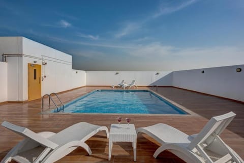 Home Away Holiday Homes Hotel in Dubai