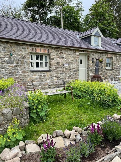 Crug Yr Eryr Isaf  Vacation rental in Wales