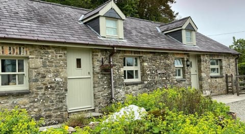 Crug Yr Eryr Isaf  Vacation rental in Wales