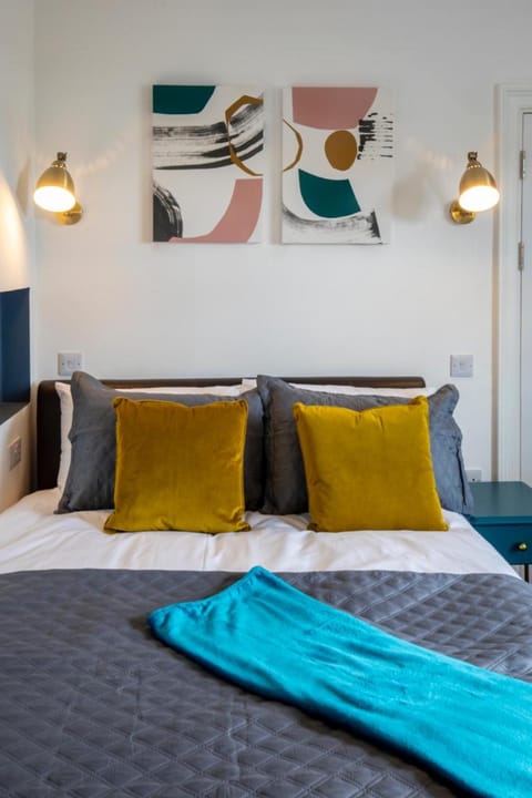 BrickSage Rooms, King's Lynn South Gate Hotel in Kings Lynn