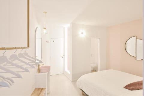 Urban Walls Bed and Breakfast in Brussels