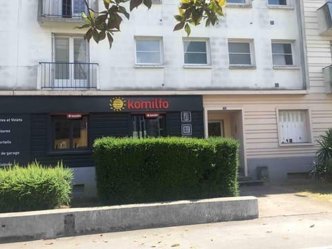 Nantes 3p Box Free 1 to 6 Pers Linen Provided Apartment in Rezé