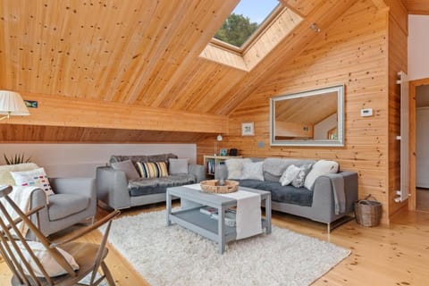 Lodge 5 Longbury - Luxury Lodge, Golf Course Views, Restaurant and Spa Facilites Vacation rental in Saint Florence