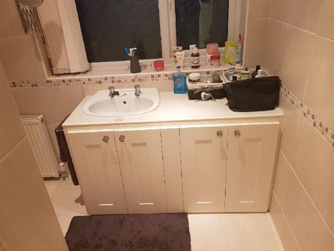 Spacious Luxurious Serviced Accommodation  Vacation rental in Doncaster