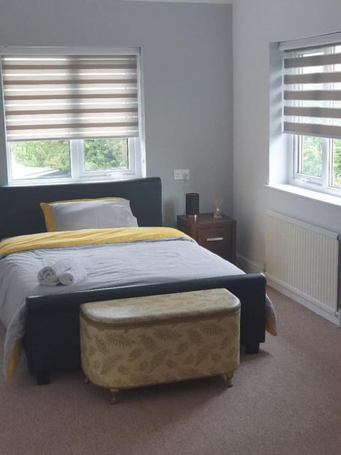 Spacious Luxurious Serviced Accommodation  Vacation rental in Doncaster