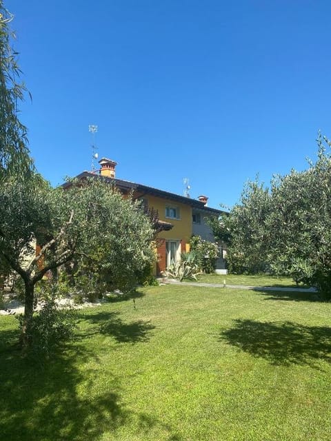 Balay Famiglia: The Perfect Oasis in Lago di Garda Apartment in Manerba del Garda