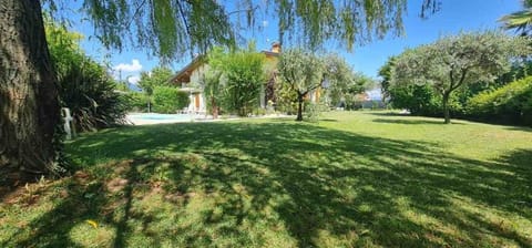 Balay Famiglia: The Perfect Oasis in Lago di Garda Apartment in Manerba del Garda