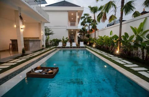 New Deluxe Room in a Comfy Apartment nearby beach Apartment in North Kuta