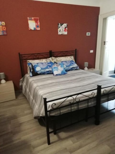 Stanza privatissima in casa di corte a Omegna Apartment in Omegna