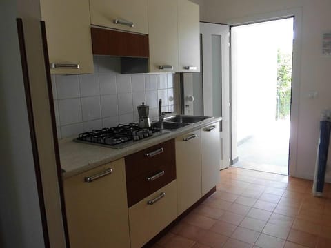 Beautiful Villa For 6 People - Tv - Ac Villa in Porto Santa Margherita