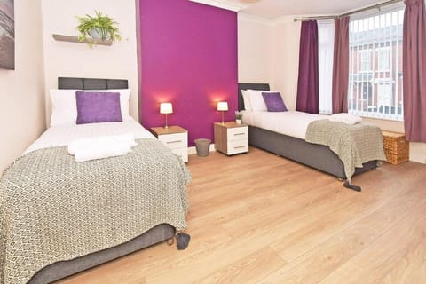 Somerville House | Beautiful Four Bedroom Home Vacation rental in Crewe