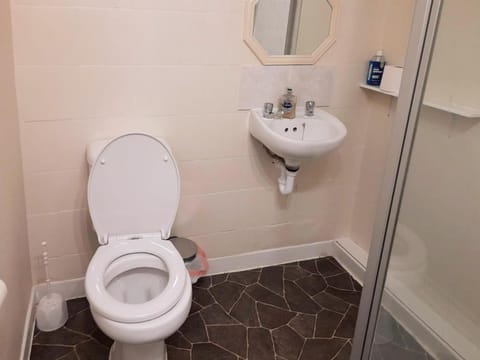 Irvine Riverside Guesthouse Bed and Breakfast in England