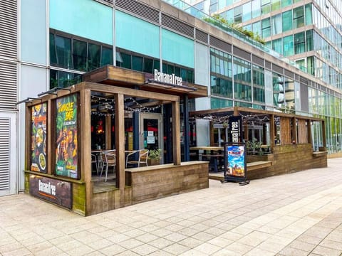 Luxury Central Hub Apartment with Free Parking Apartment in Milton Keynes