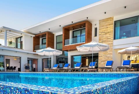 Avyana Villa private pool, cinema and hot tub Villa in Peyia