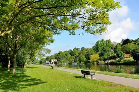 Heritage Place by Select SA 2 Bedroom Apartment in Reading