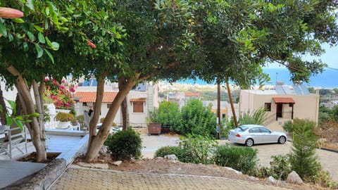 Mesonette Bungalow Sea View Apartment in Piskopiano