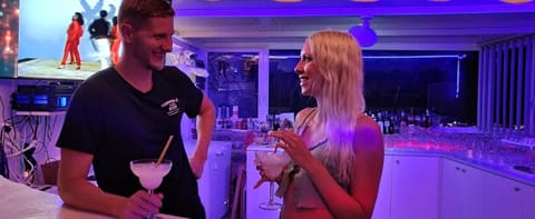 Entire Villa full View 3 bedrooms 3 bathrooms 3 kitchens Villa in Piskopiano