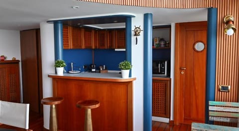 La casa sull’acqua Vacation rental in Naples