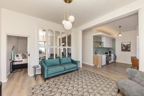 On the Beach in Camps Bay - fully equipped 2 bedroom apartment Apartment in Camps Bay