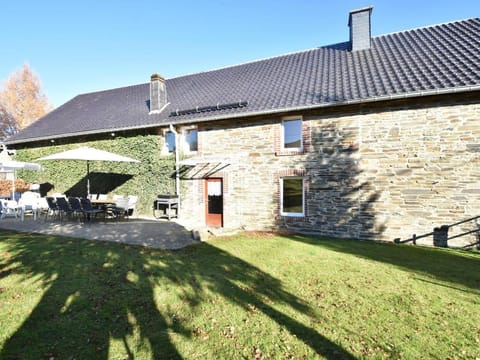 Cottage in Kuchelscheid with Terrace Vacation rental in Monschau