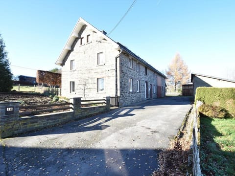 Cottage in Kuchelscheid with Terrace Vacation rental in Monschau