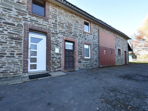 Cottage in Kuchelscheid with Terrace Vacation rental in Monschau