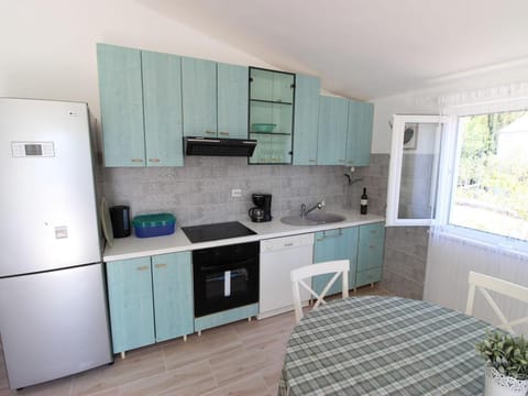 Awesome apartment in Zadarska županija w/  Apartment in Seline